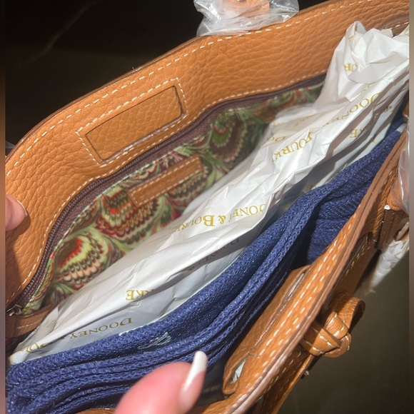 Dooney & Bourke All Weather Leather East West Tassel Tote Bag NWT 👜 - Picture 13 of 14